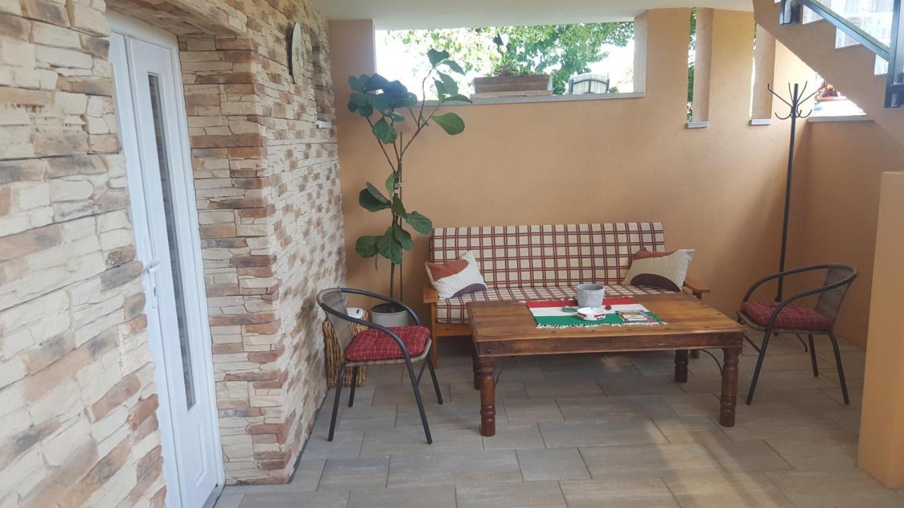 Gyoengyvirag Apartman Keszthely Luaran gambar