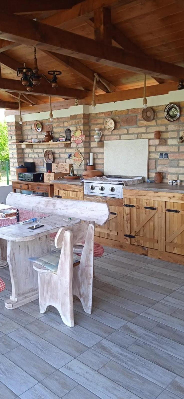 Gyoengyvirag Apartman Keszthely Luaran gambar